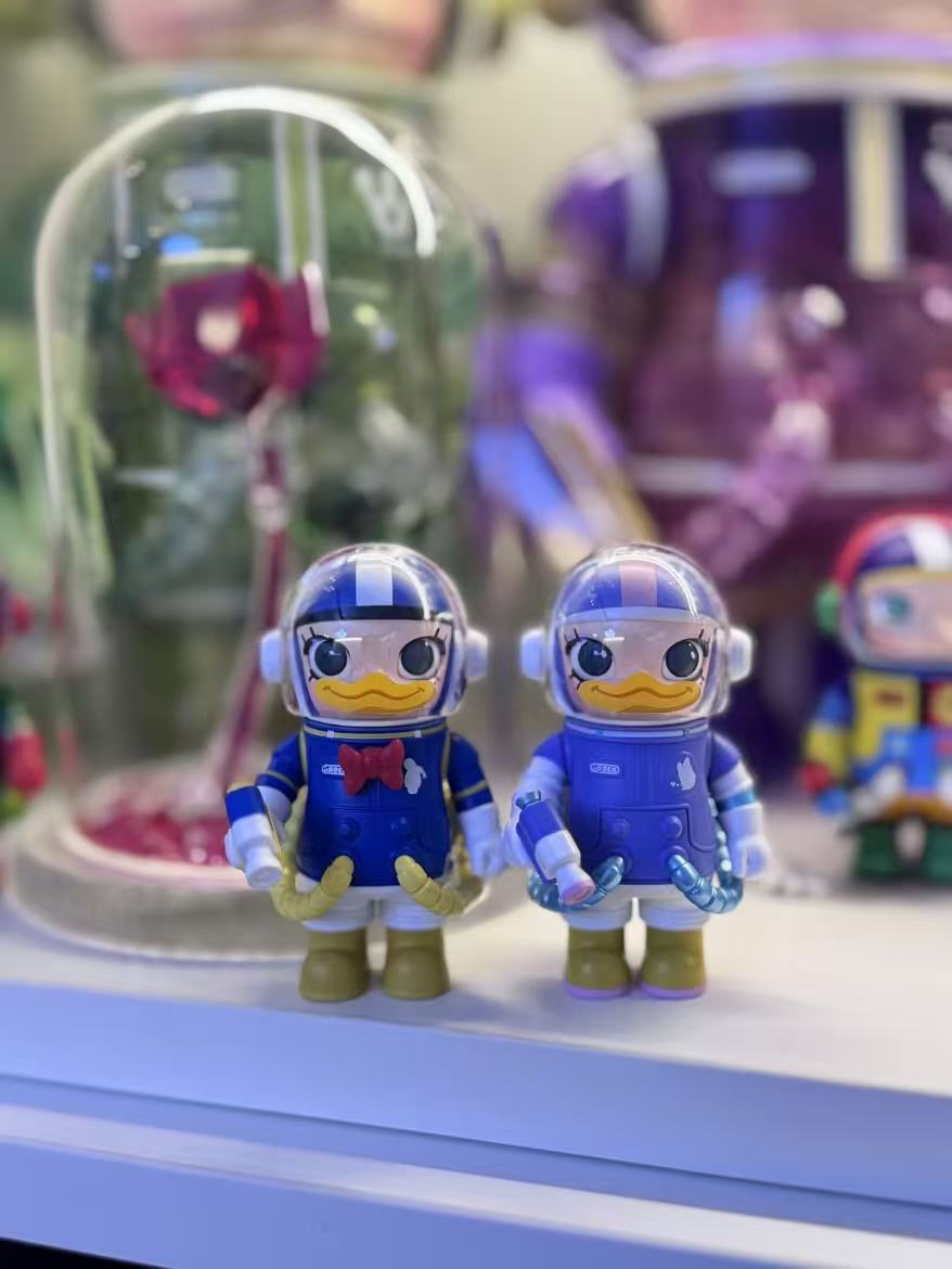 MEGA SPACE MOLLY 100% Disney series-Preorder