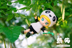 MOLLY Chengdu Panda Action Figure-Preorder