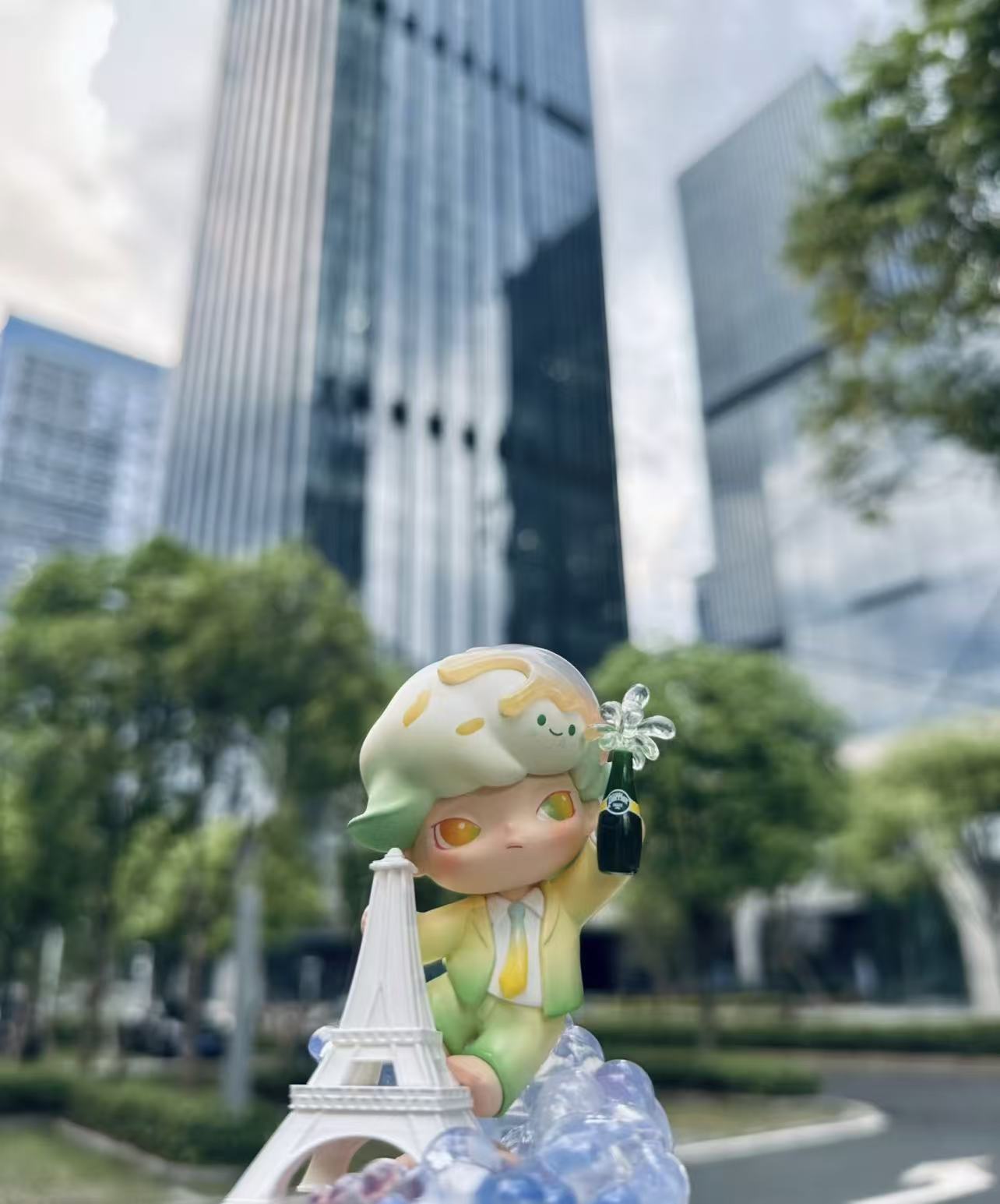 Dimoo×Perrier Handing Card & Dimoo Orange Juice Water Gun-Preorder