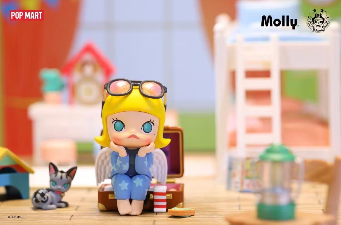 MOLLY Keen On Travelling 100% Fihurine-Preorder