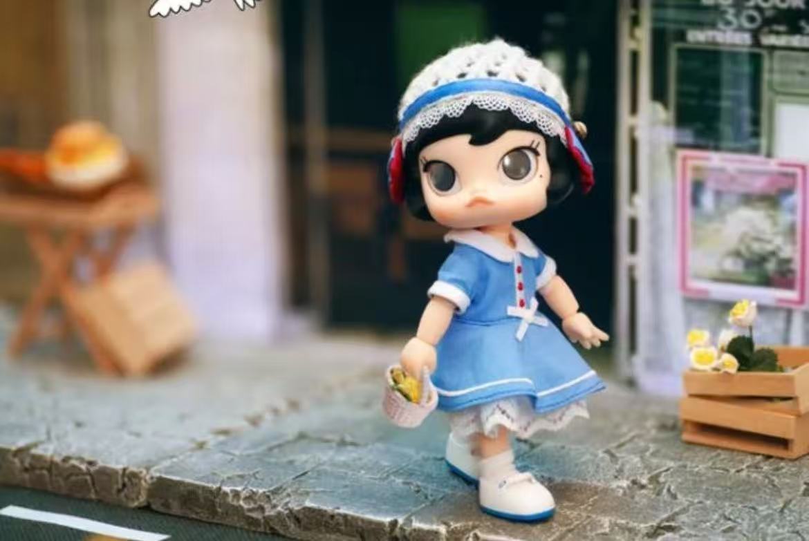 Molly Action Figures collection-Preorder