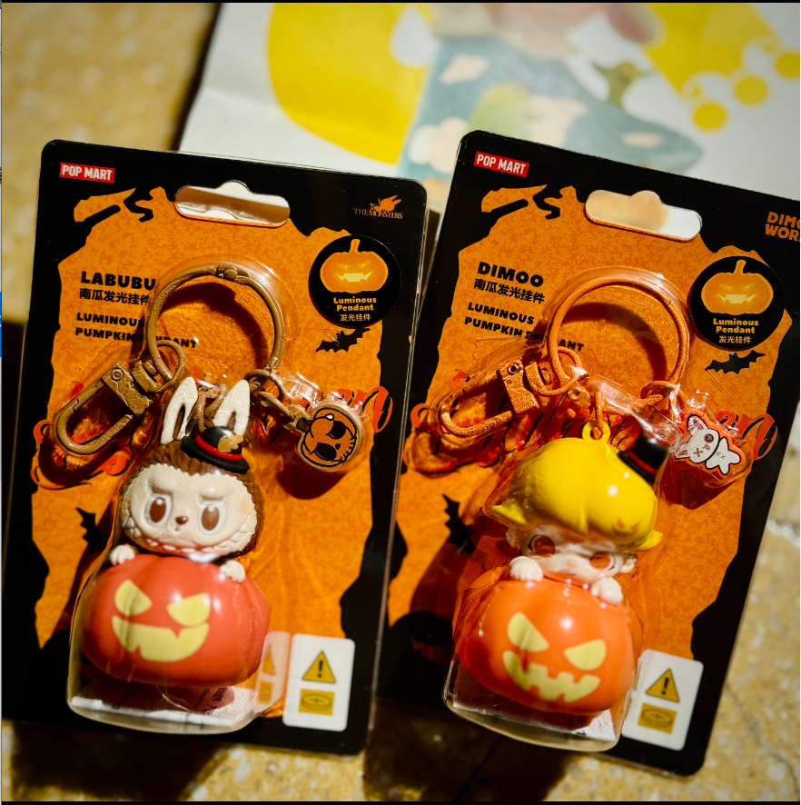 (CHINA EXCLUSIVE) HALLOWEEN Mokoko Glowing Keychain