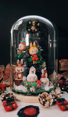 The monster Chrismas 2020 exclusive discontinued figures