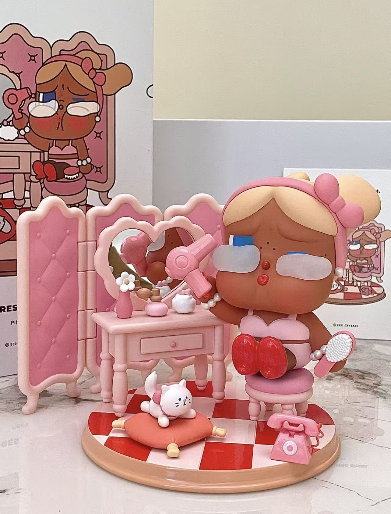 Crybaby The Dressing Room Big Doll