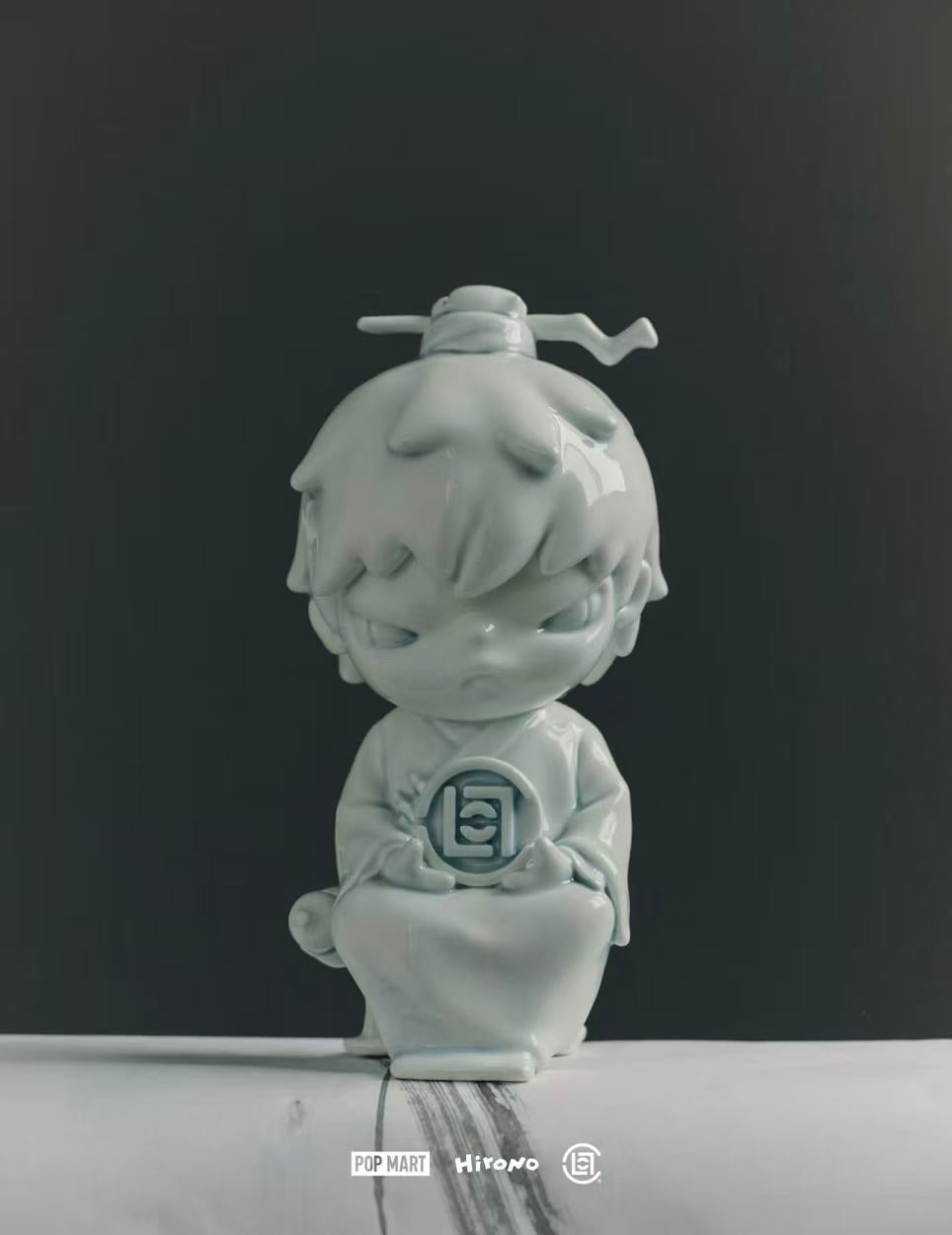 Hirono CLOT Yin-yang ceramic incense burner Big doll (499 pcs)