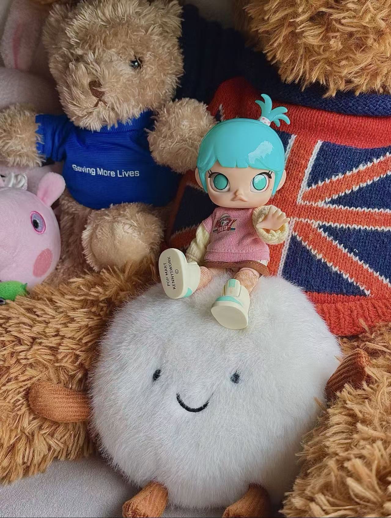 Molly Action Figures collection-Preorder