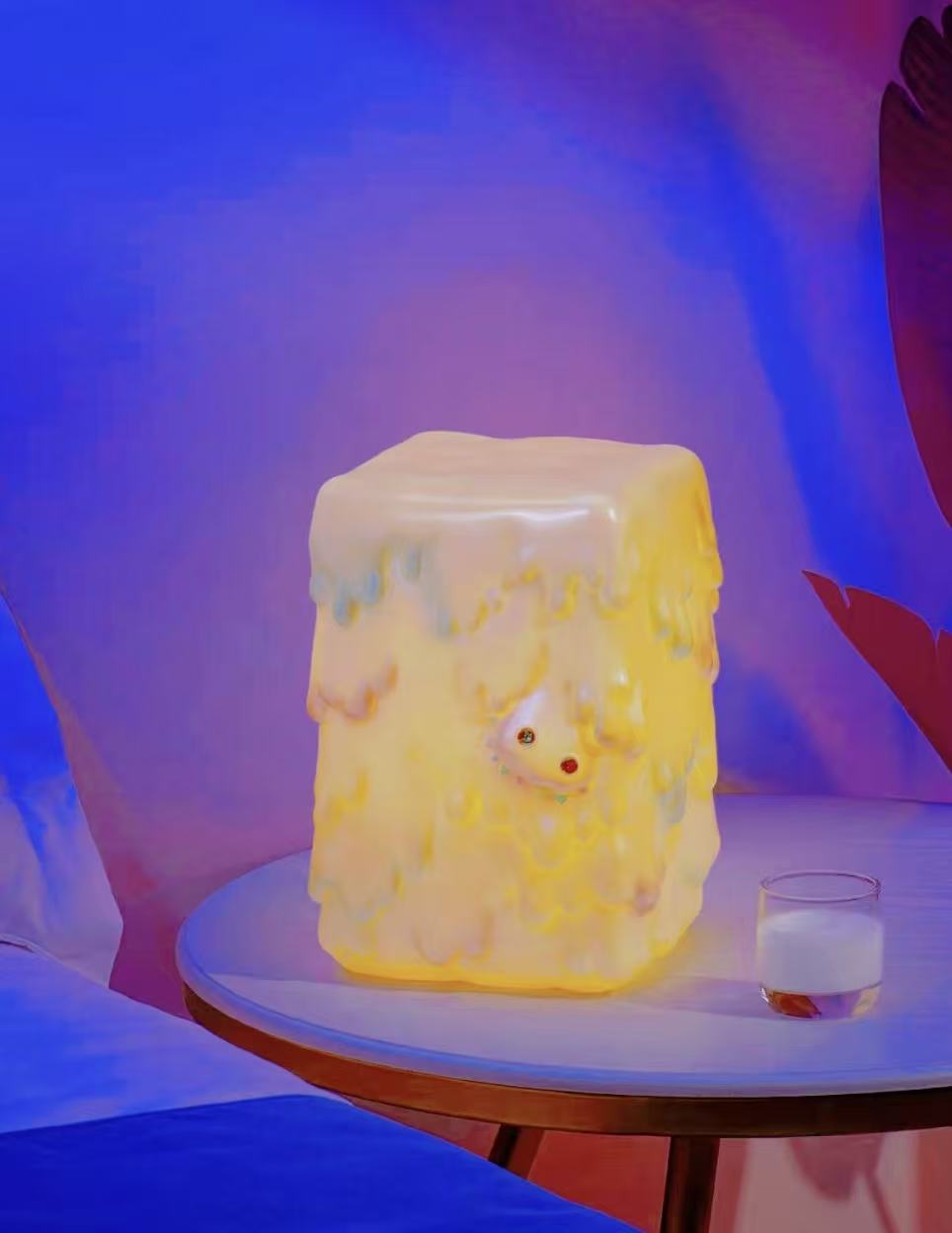 Instinctoy Monsters x art lamp (light color could change)