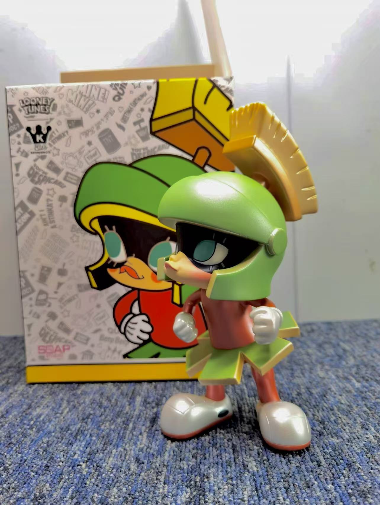 {Worldwild 750pcs} Molly Looney Tunes -- Marvin the Martian big doll