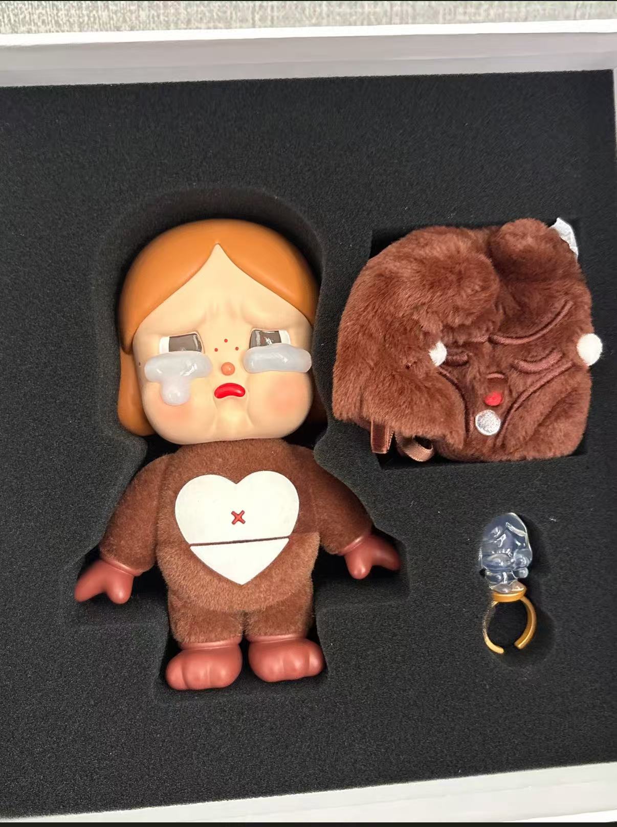 CRYBABY Be Mine Figurine-preorder