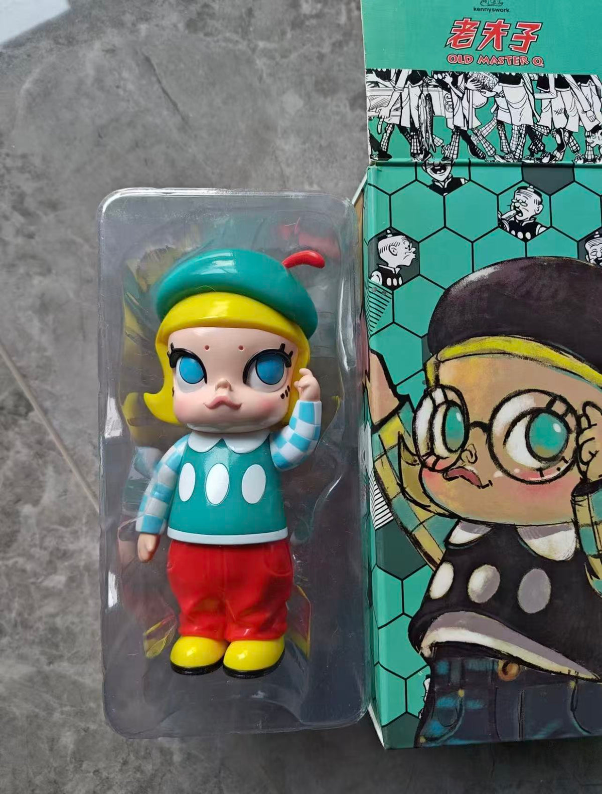 Molly Old Master Q big figure