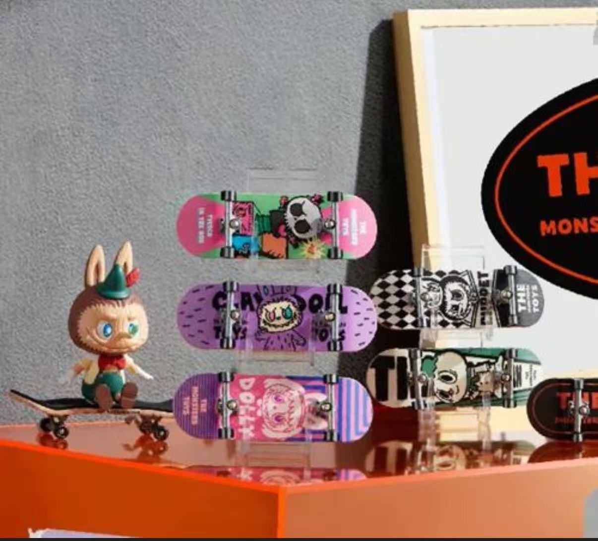 The Monsters Toys Series-Finger Skateboard-preorder