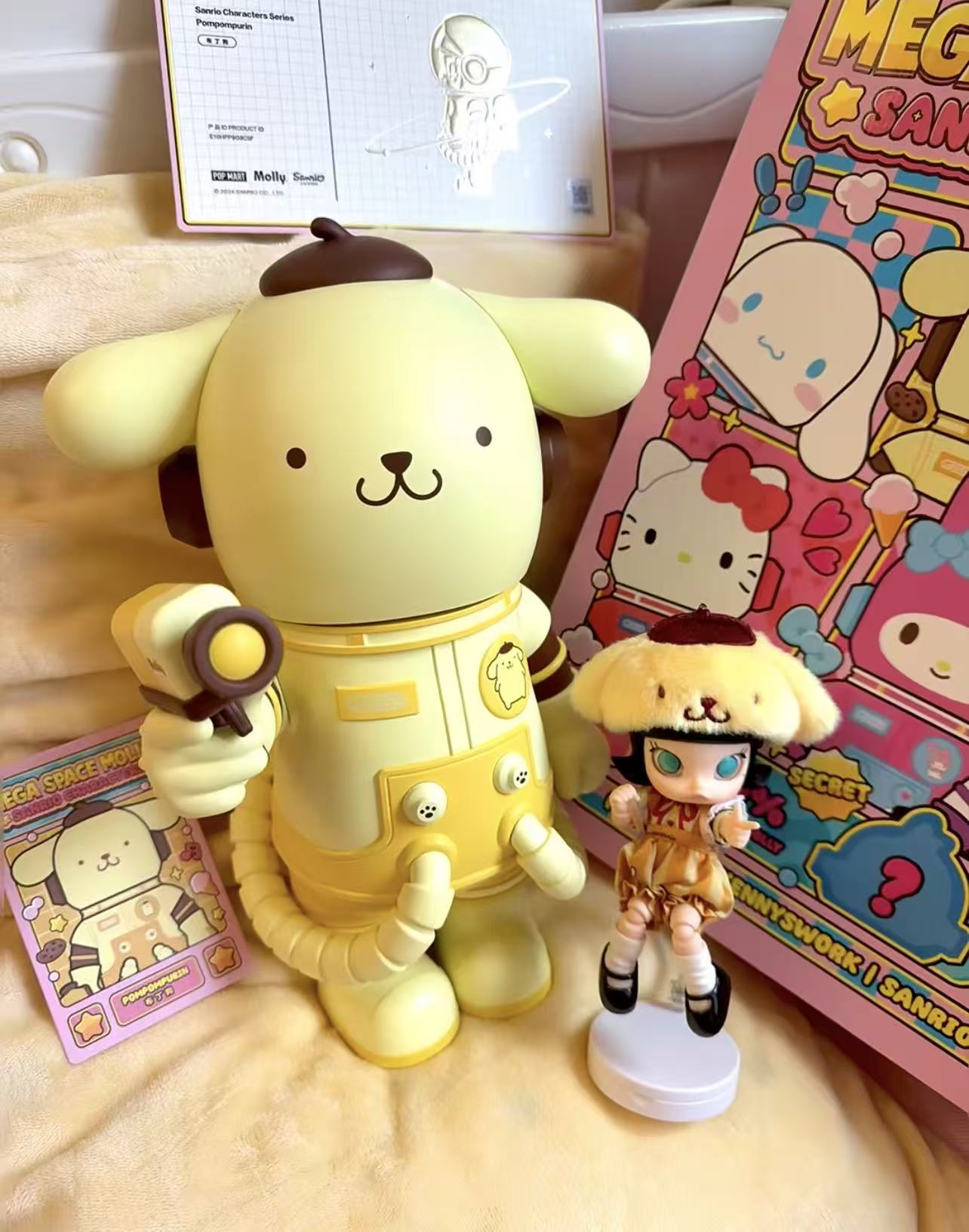 Mega Space Molly 400% Sanrio characters