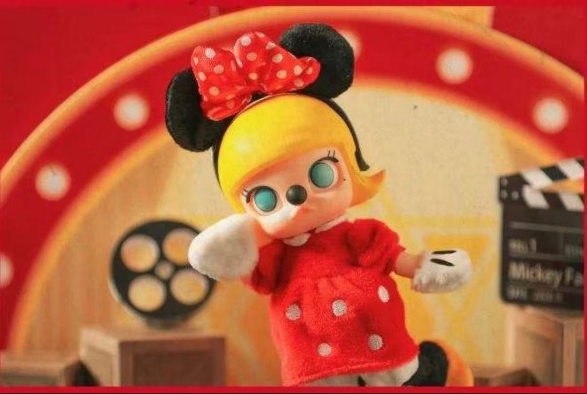 Molly Action Figures collection-Preorder