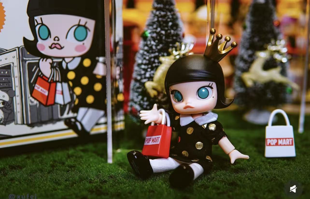 Molly Action Figures collection-Preorder