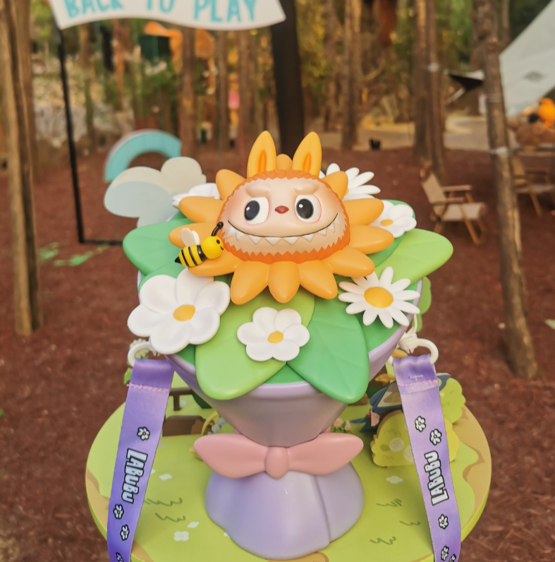 The Monsters LABUBU Flowers Elves Bellflower Lamp-Preorder