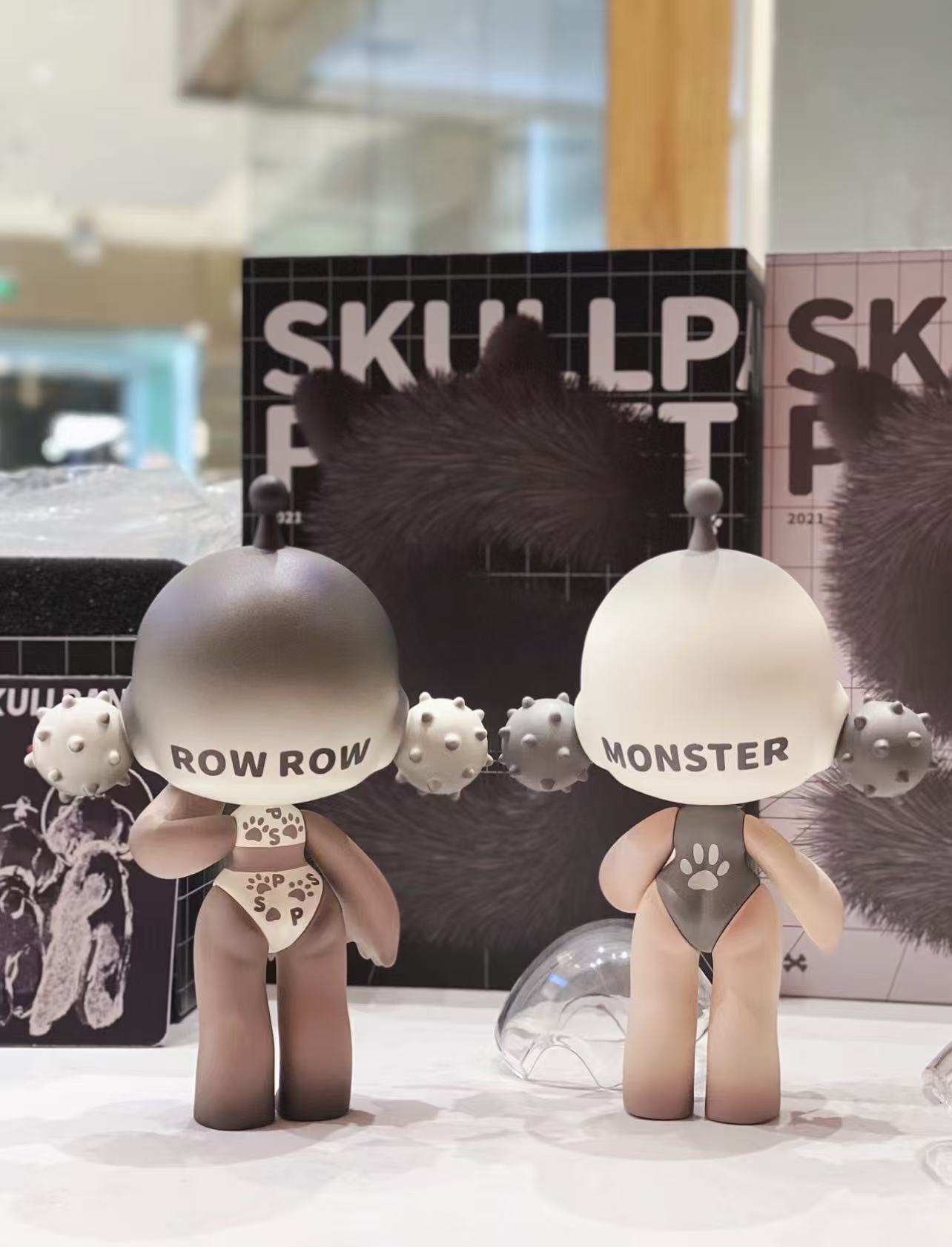 SKULLPANDA DOGGIE-MONSTER or DOGGIE-ROWROW Big Doll-Preorder