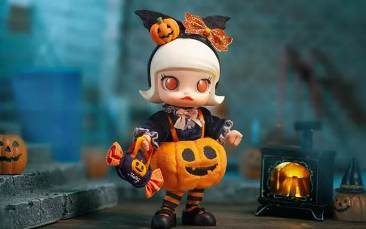 Molly Halloween Little Devil Action Figure-Preorder