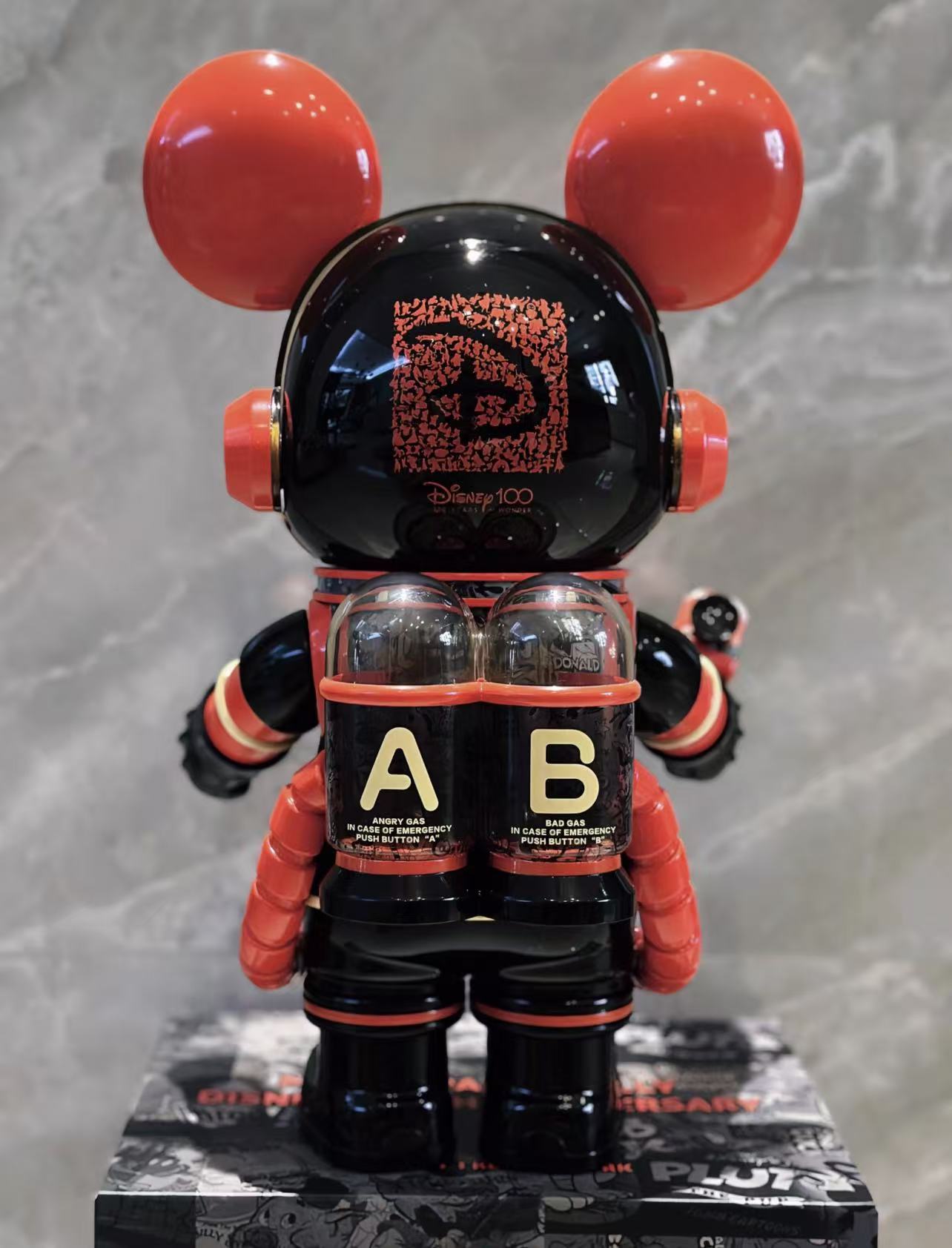 Molly Disney 100th Anniversary 400%-preorder