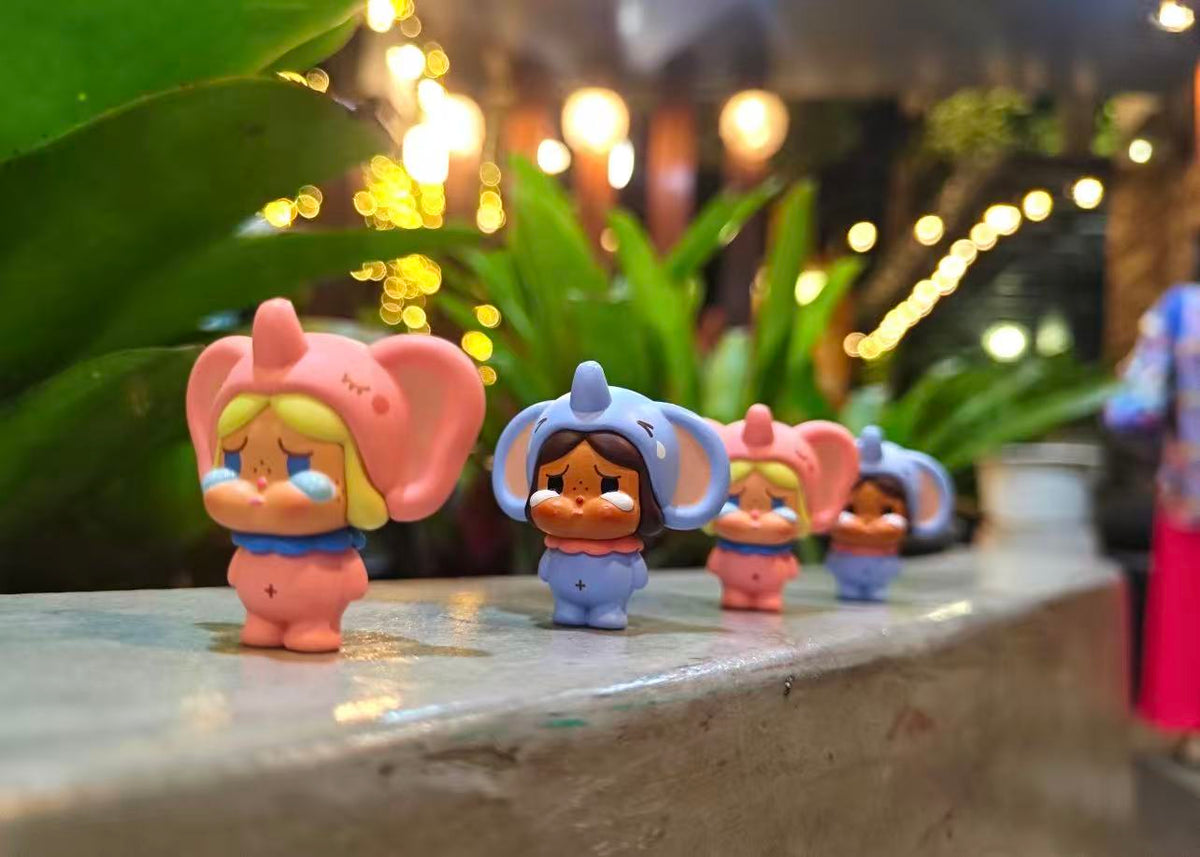 Crybabg  The Elephant Set-preorder
