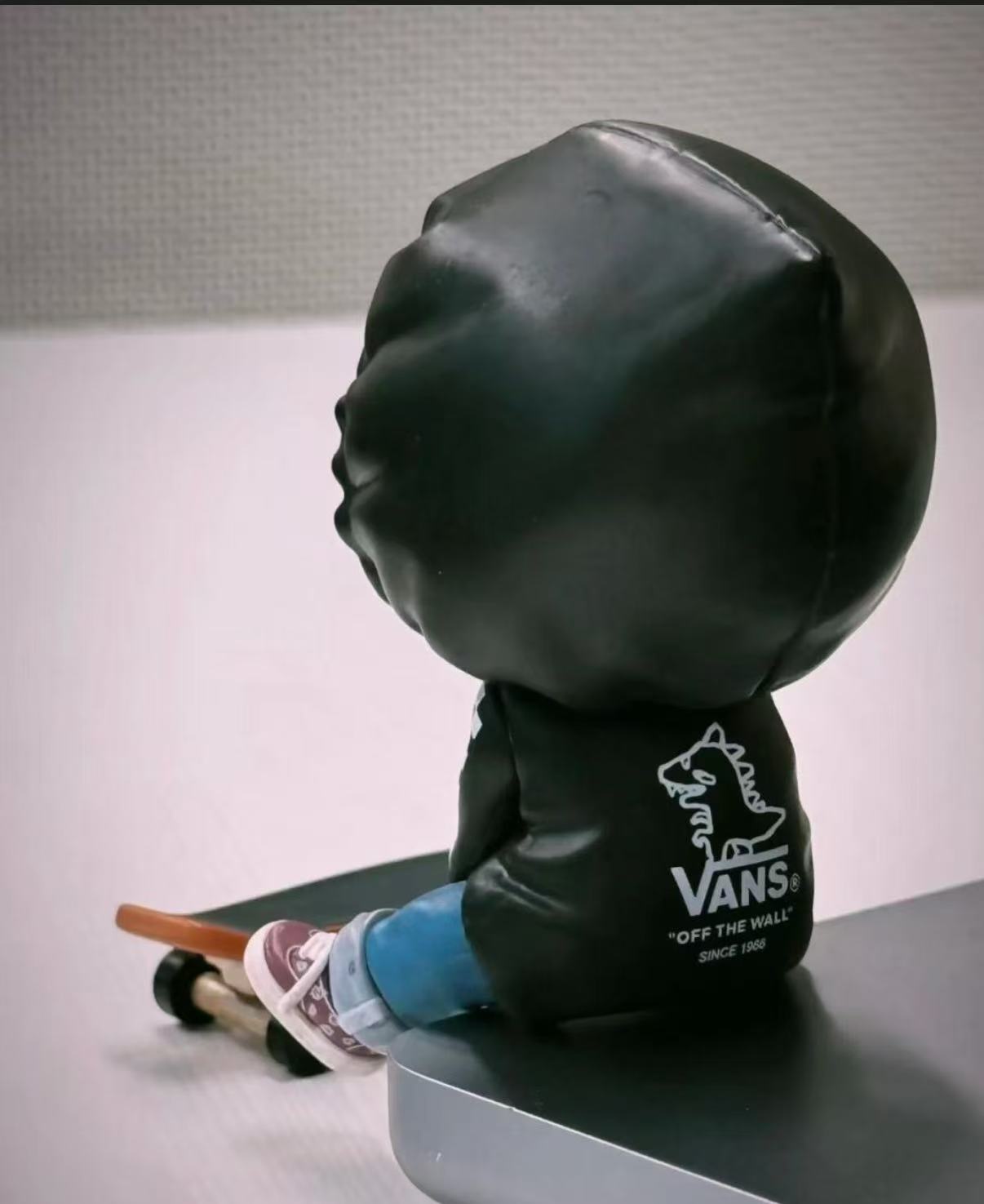 Hirono×Vans Figure-Preorder
