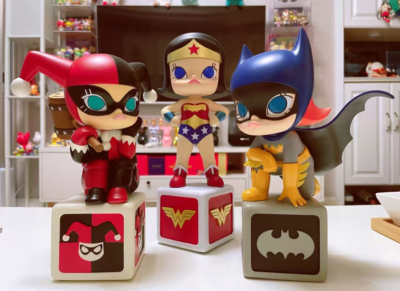15th anniversary exibition exclusive Molly-Preorder
