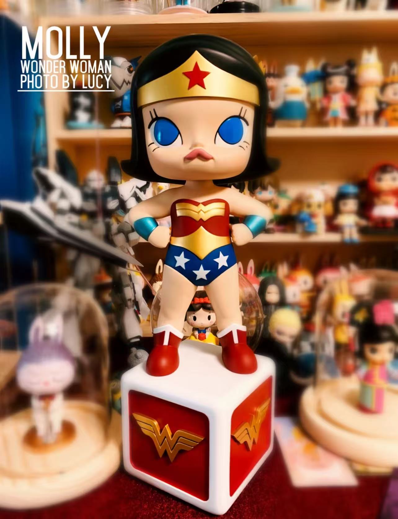 15th anniversary exibition exclusive Molly-Preorder