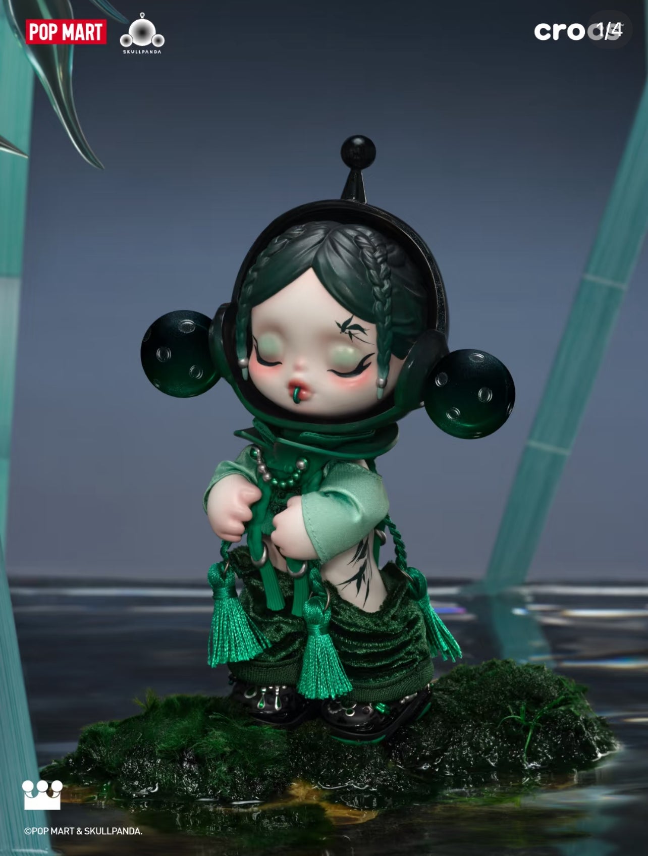 Skullpanda x CROCS Ootd figure